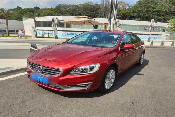 2016 VOLVO Volvo S60