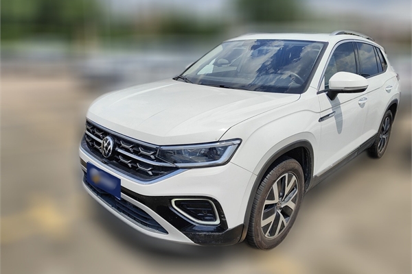 A batch of Volkswagen 2023 Tayron 300TSI 2WD Luxury Plus