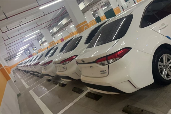 A batch of new cars in stock - Toyota Corolla 1.8L hybrid models manufactured in May 2022