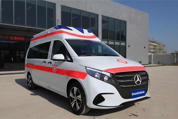 2025 BENZ Ambulance