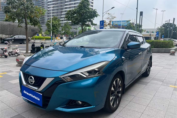 2016 NISSAN LANNIA