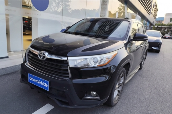 2015 TOYOTA Highlander