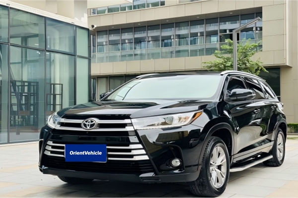 2018 TOYOTA Highlander