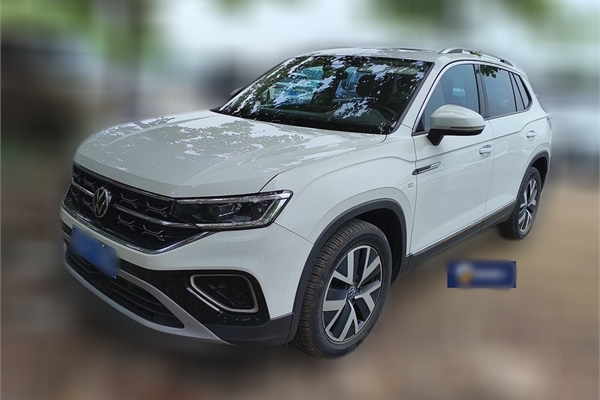 A batch of Volkswagen 2023 Tayron 300TSI 2WD Luxury Plus
