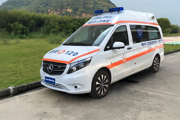 2025 BENZ Vito Ambulance