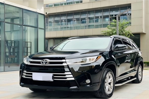 2018 TOYOTA Highlander