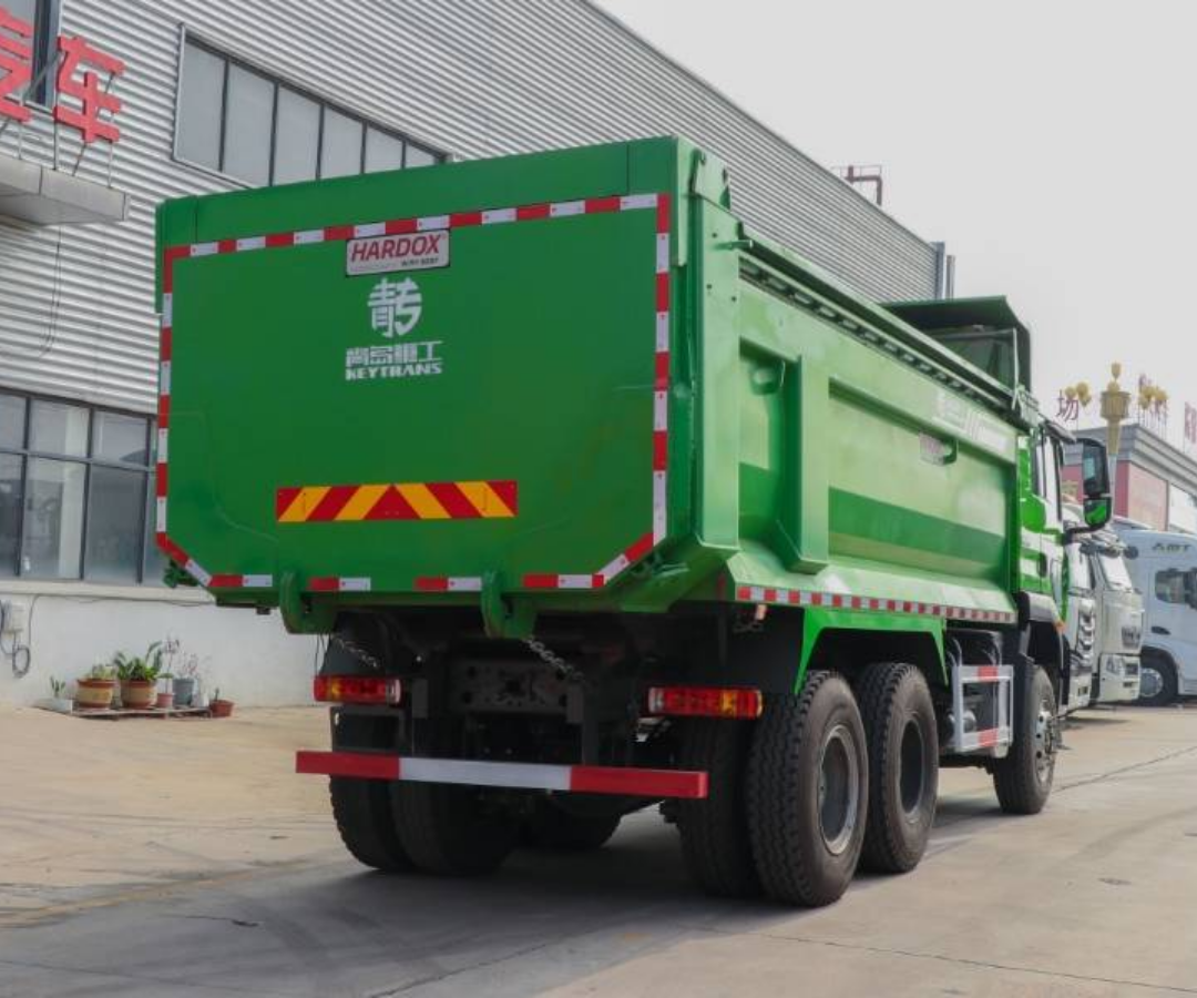 2024 HOWO Tx7 tractor