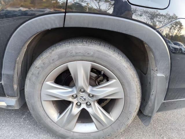 2015 TOYOTA Highlander