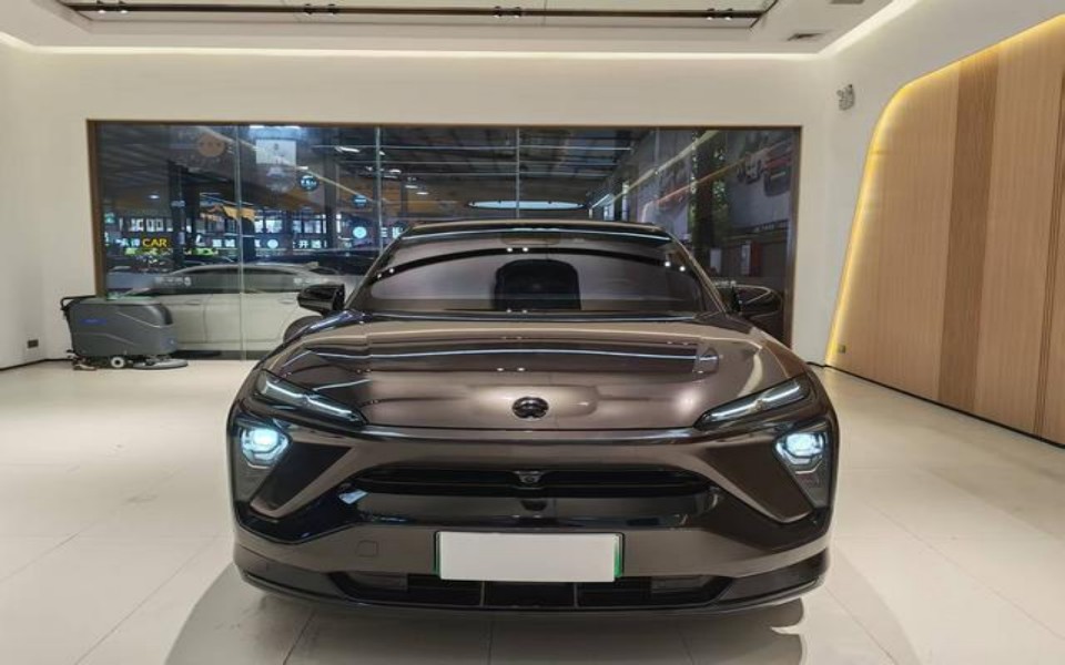 2020 NIO EC6