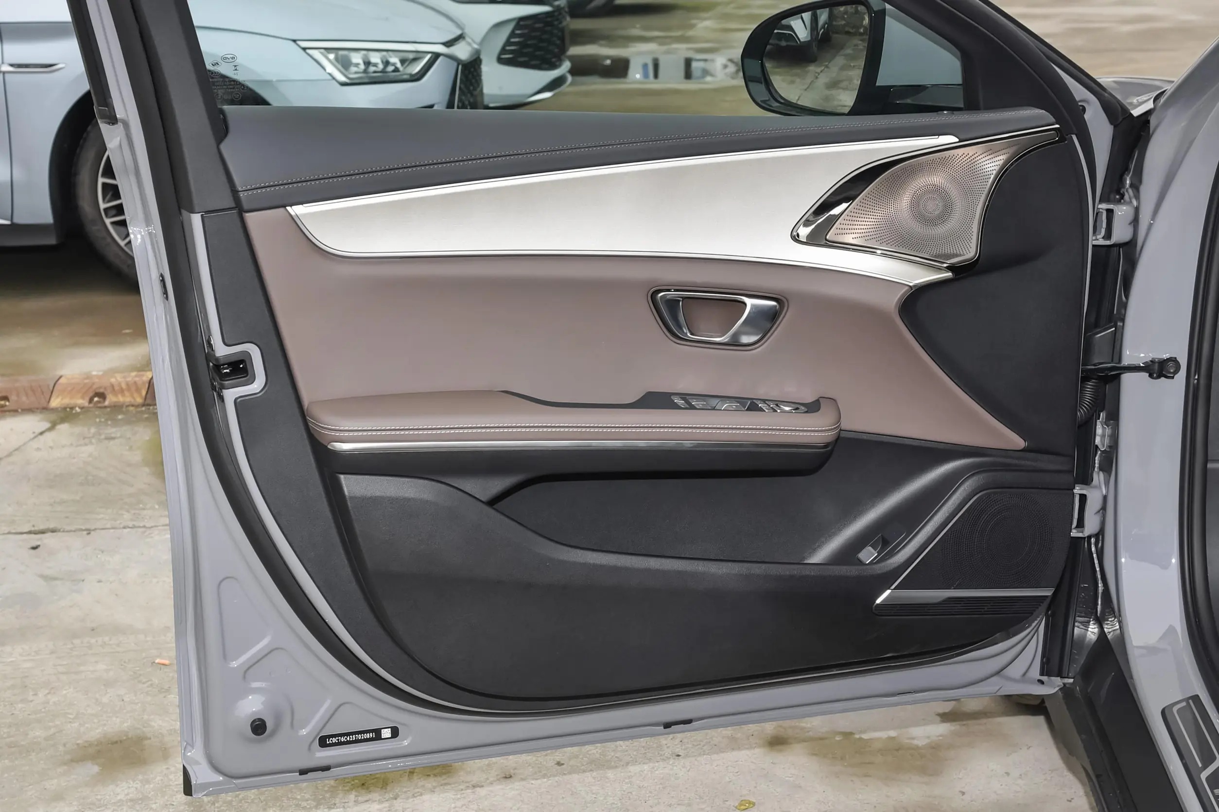 2025 BYD Han DM i