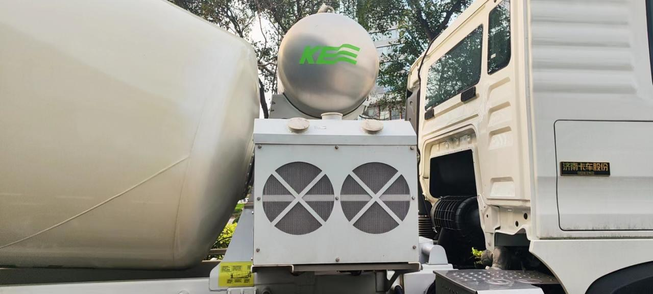 2025 Special Truck Concrete Transport Truck 8x4 350hp HOWO Mixer China VI