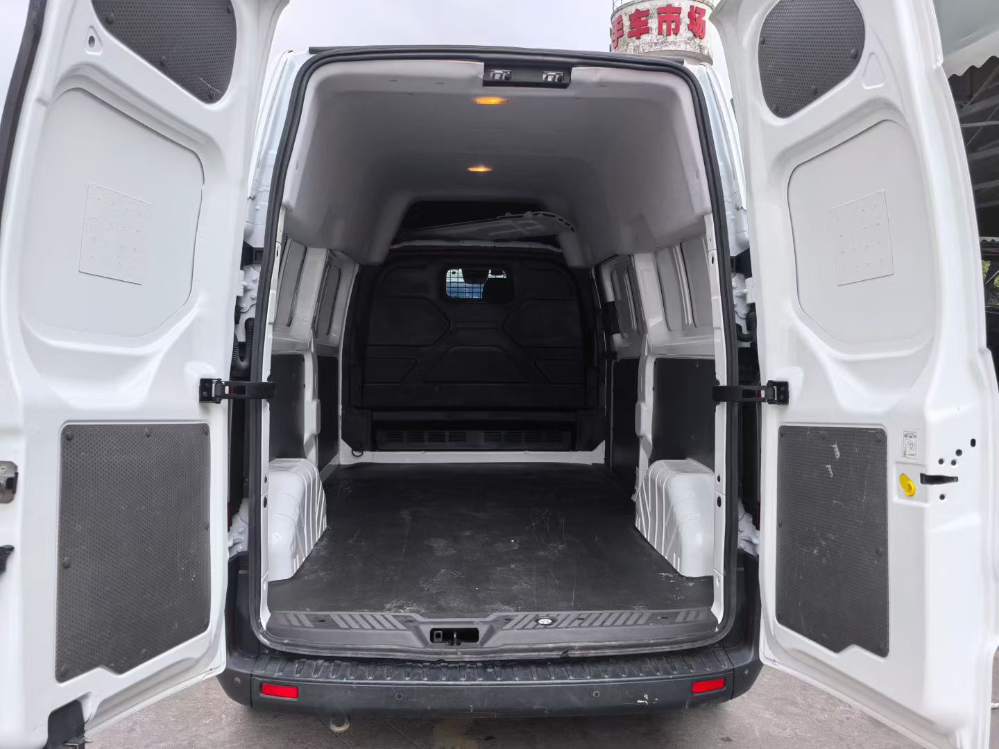 2023 FORD Transit
