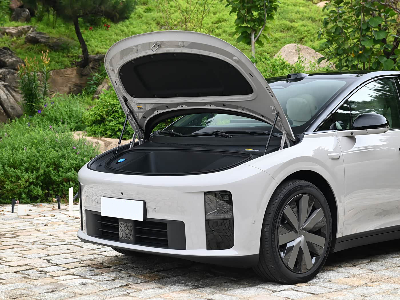 2025 Li Auto i6