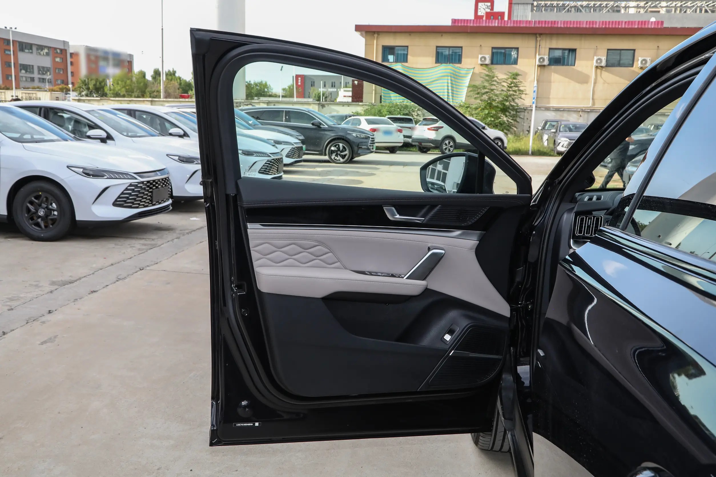 2025 BYD Tang DMi 175km