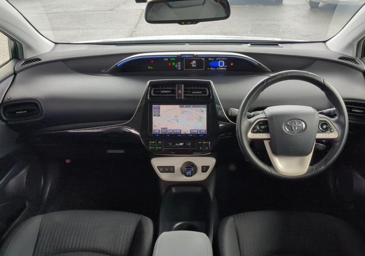 2016 TOYOTA Prius 18S