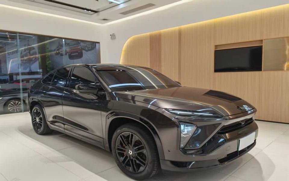 2020 NIO EC6