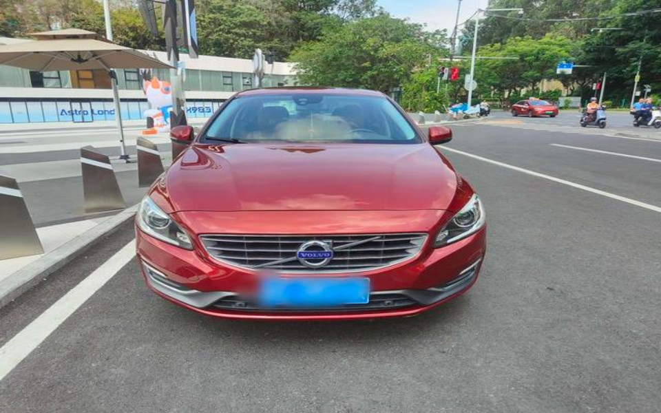 2016 VOLVO Volvo S60