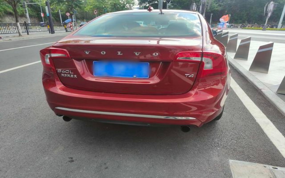 2016 VOLVO Volvo S60