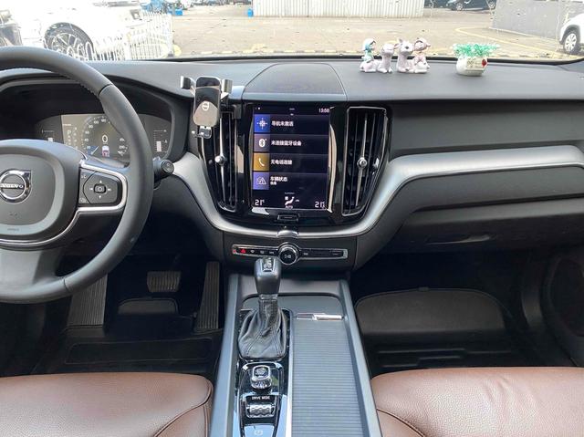 2020 VOLVO Volvo XC60