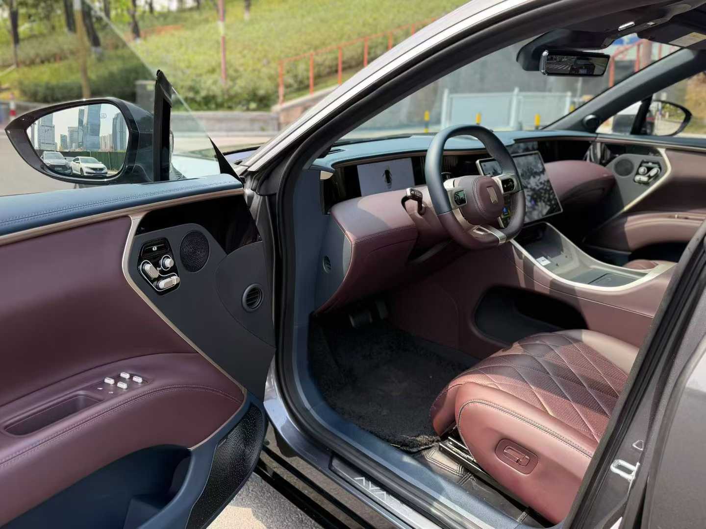 2024 Avatr 11