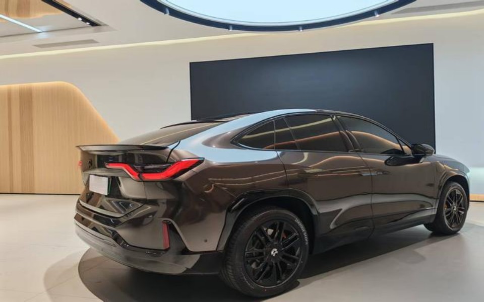 2020 NIO EC6