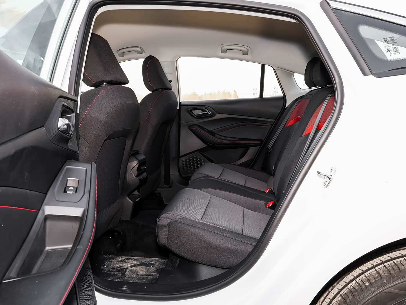 2025 MG MG5