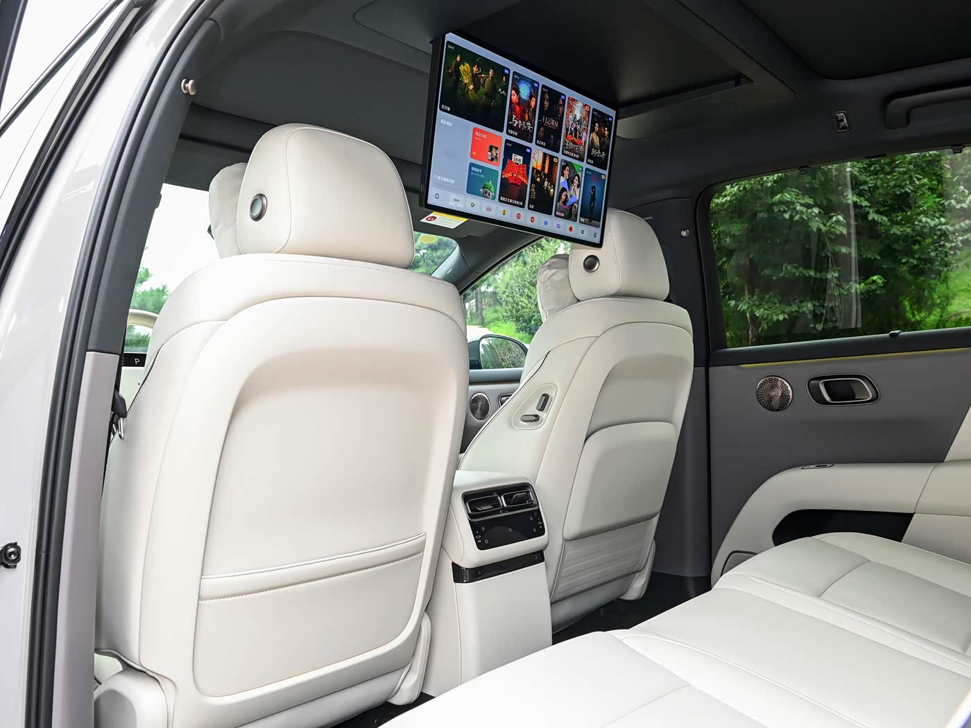 2025 Li Auto i6
