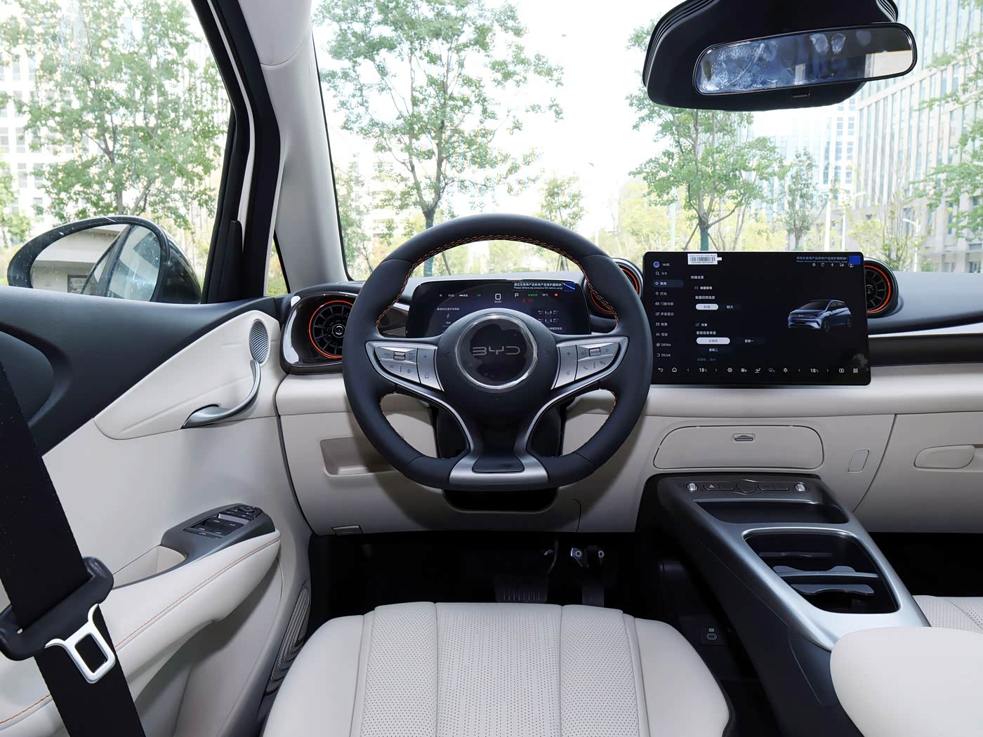 2025 BYD dolphin
