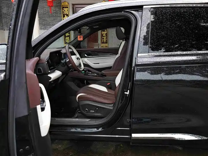 2023 GEELY Xing yue