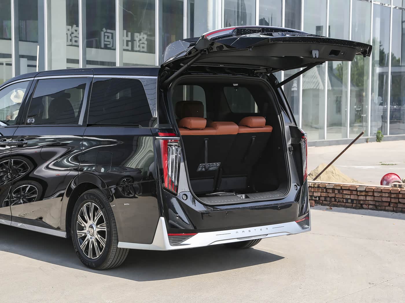 2024 GAC TRUMPCHI E9