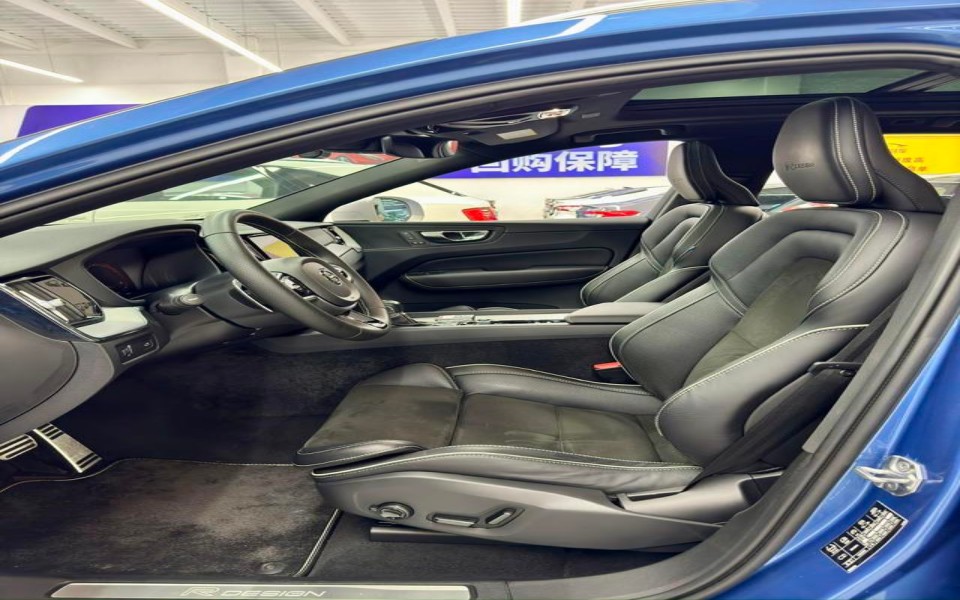 2019 VOLVO Volvo XC60