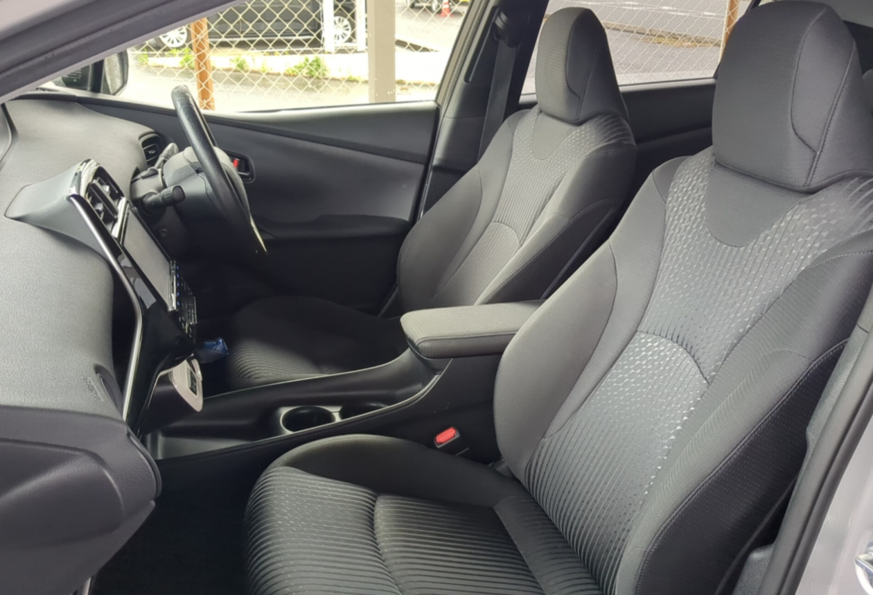 2016 TOYOTA Prius 18S