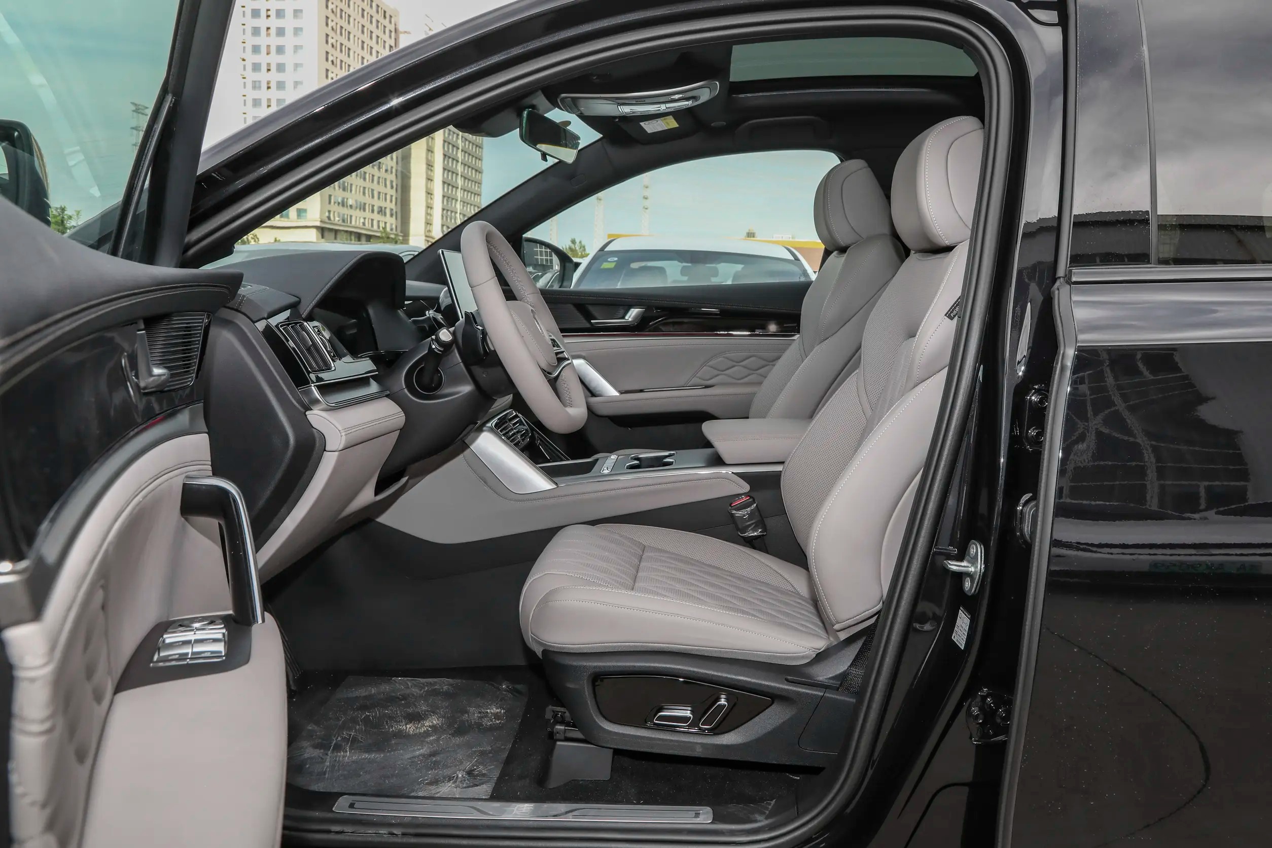2025 BYD Tang DMi 175km