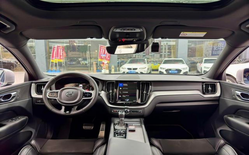 2019 VOLVO Volvo XC60