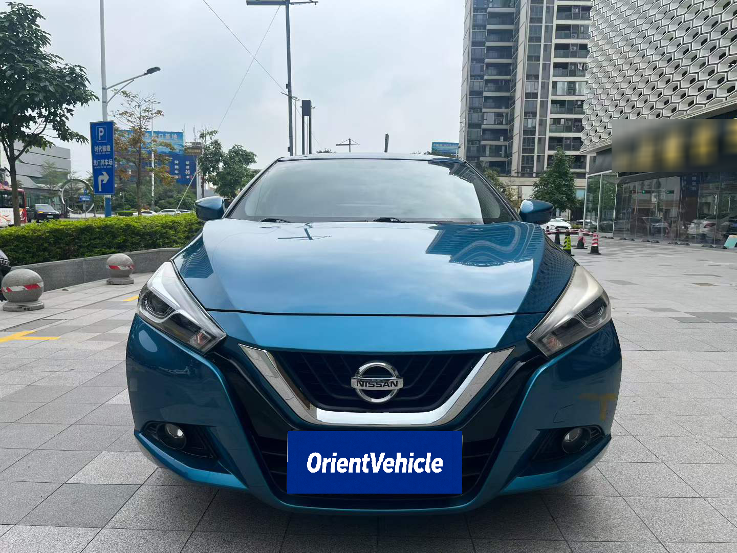 2016 NISSAN LANNIA