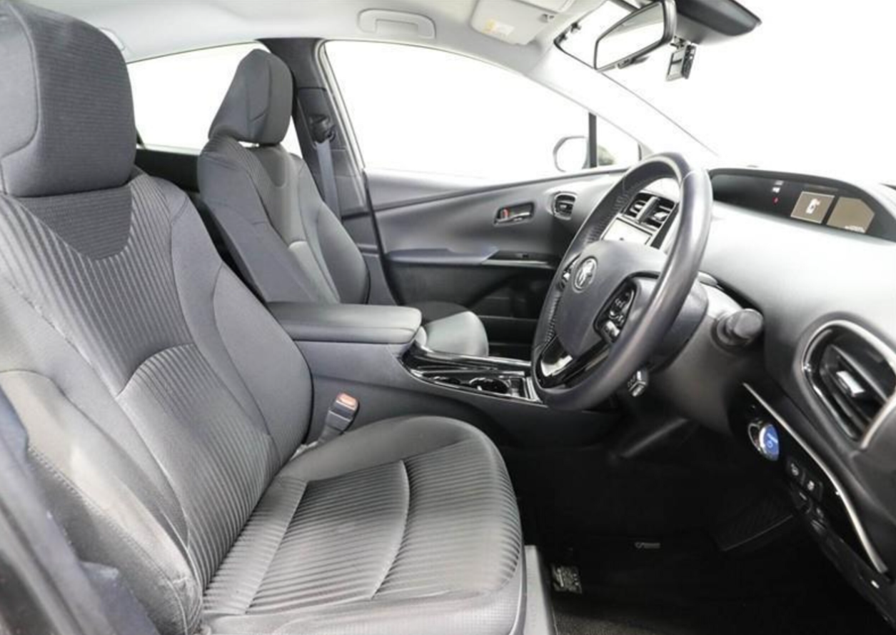 2021 TOYOTA Prius