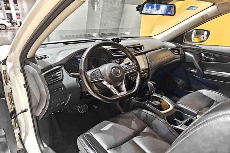 2019 NISSAN X-trail