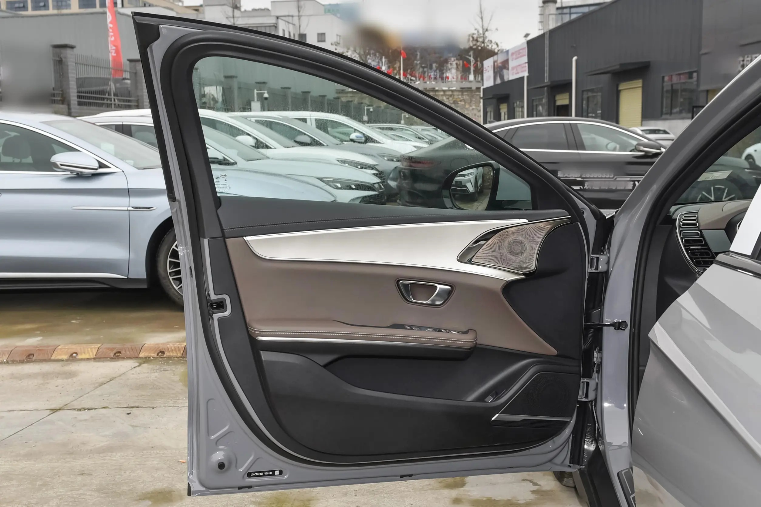 2025 BYD Han DM i