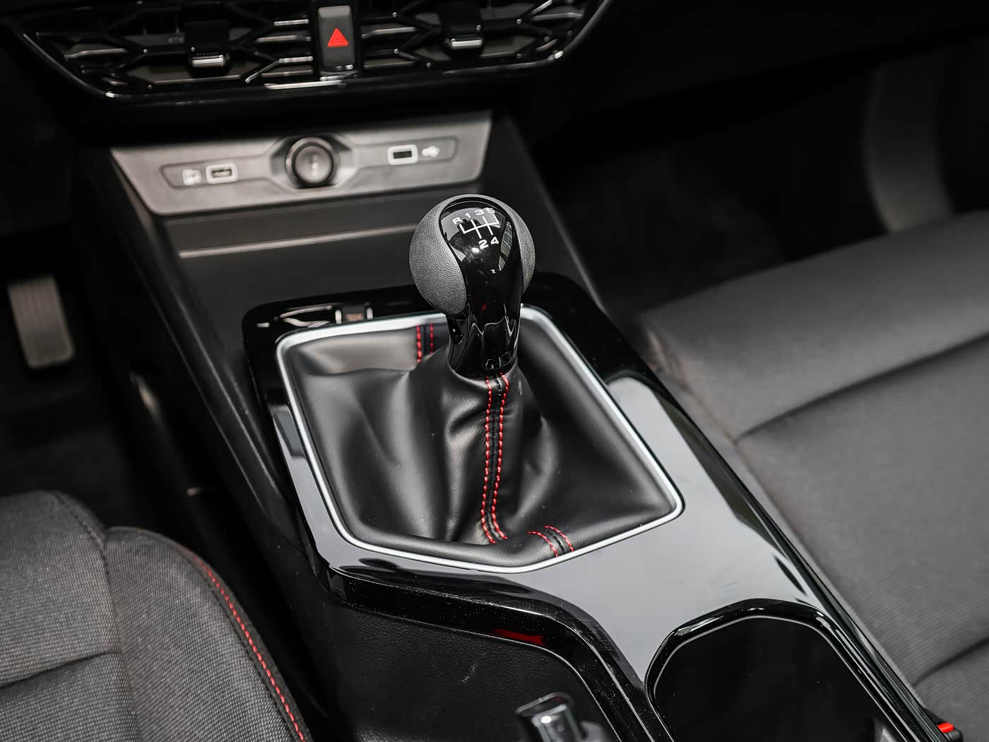 2025 MG MG5