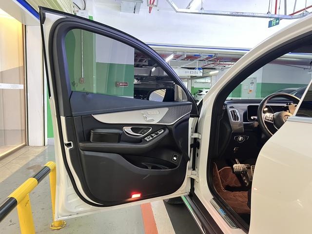 2020 BENZ Benz EQC