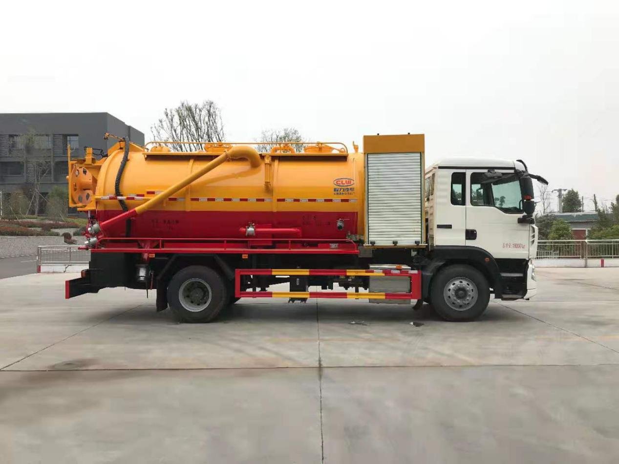 2025 Special Truck 18T CL5183GQW6CC Cleaning and Suction Truck 64 240hp Diesel