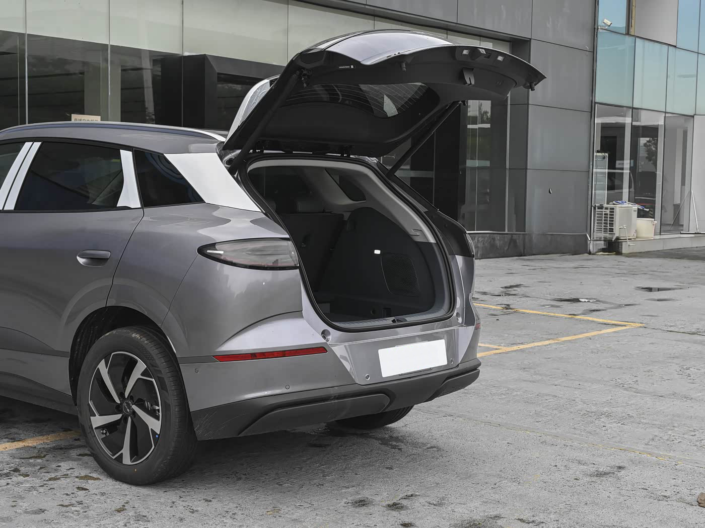2026 BYD Sealion 06