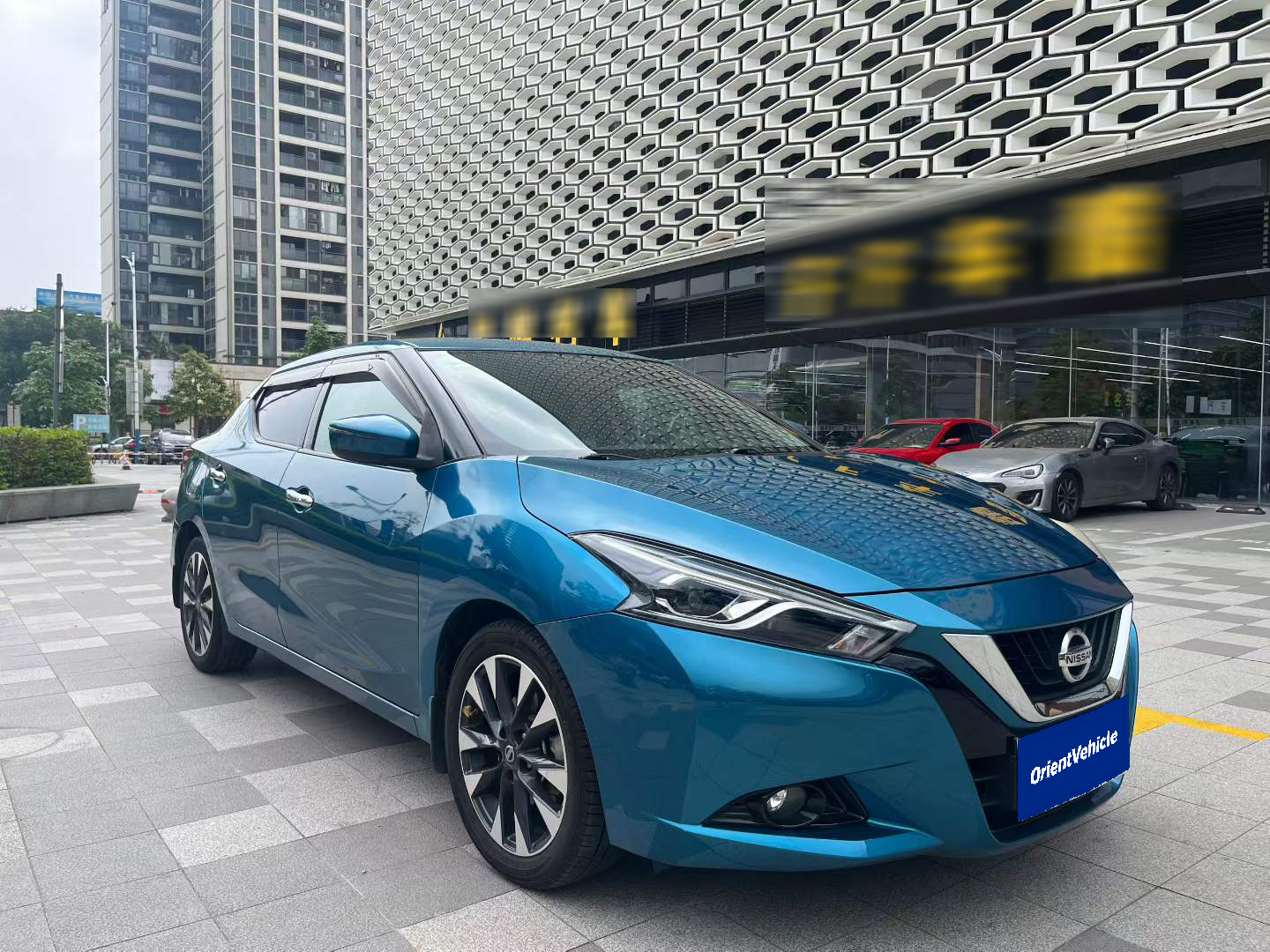 2016 NISSAN LANNIA