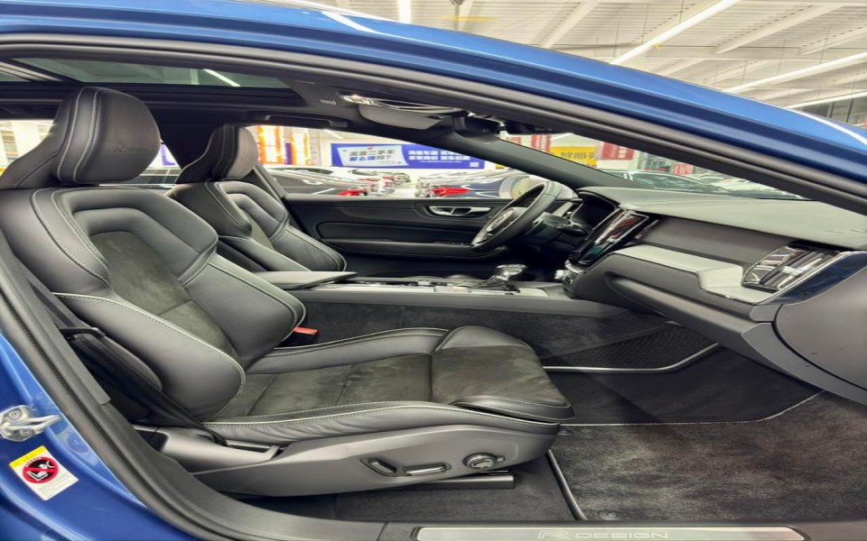 2019 VOLVO Volvo XC60