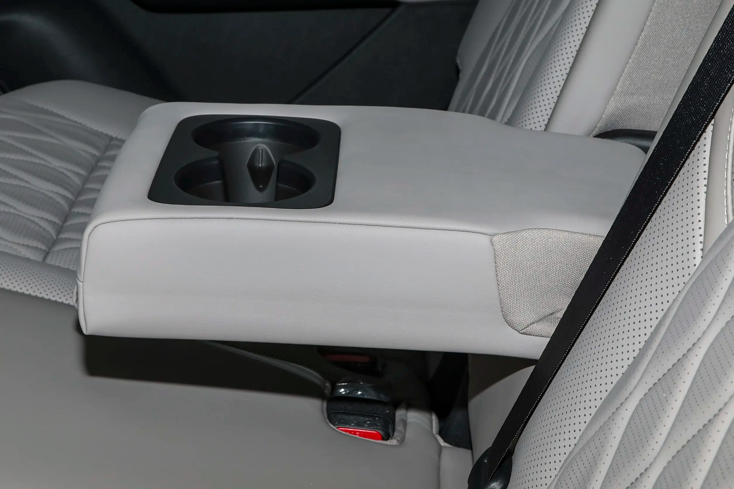2025 BYD Tang DMi 175km