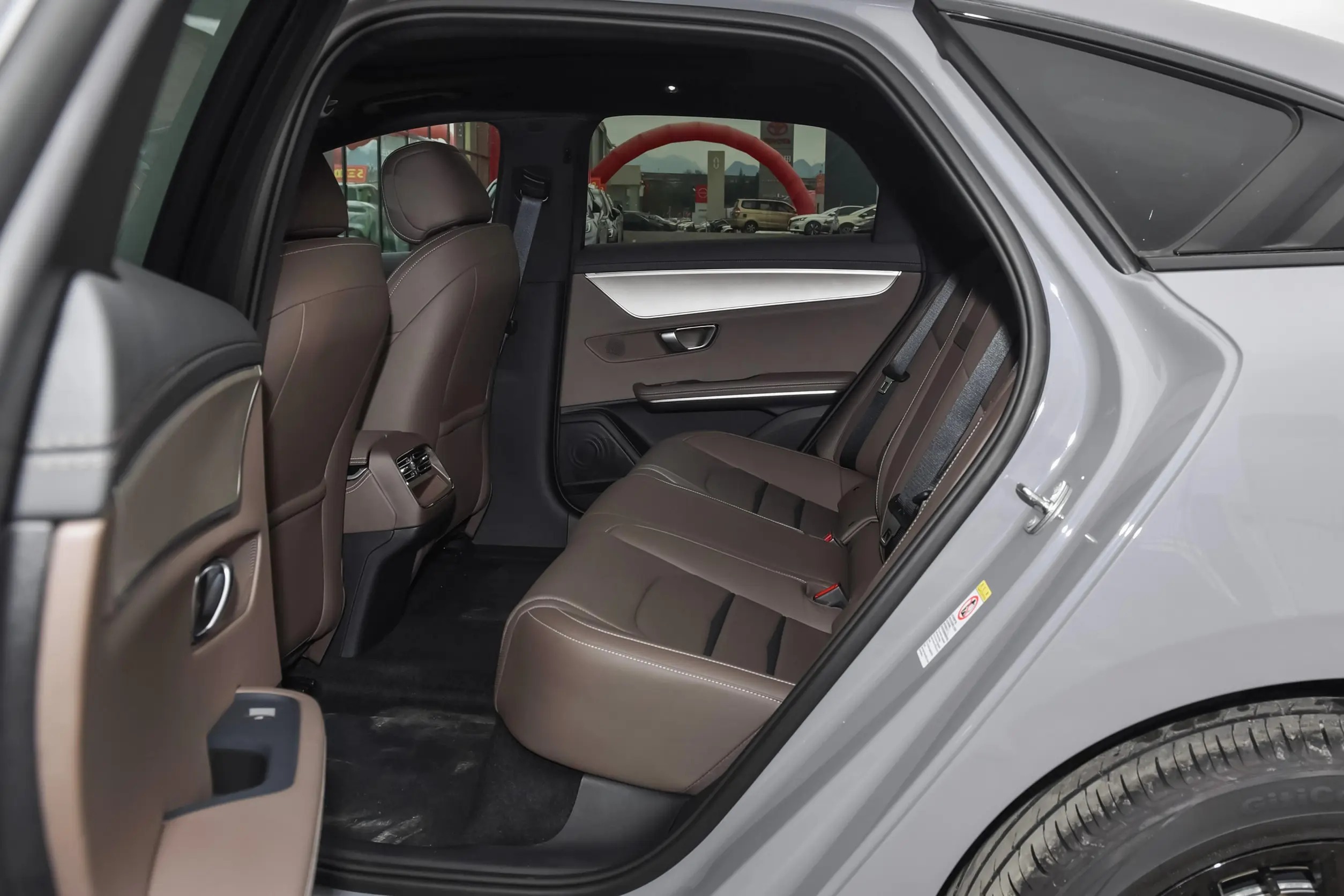 2025 BYD Han DM i