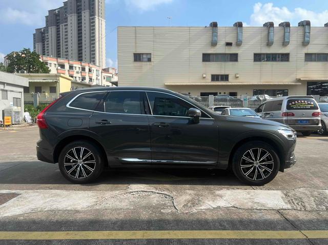 2020 VOLVO Volvo XC60