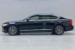 2019 VOLVO Volvo S90