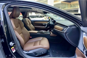 2019 VOLVO Volvo S90