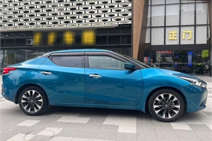 2016 NISSAN LANNIA